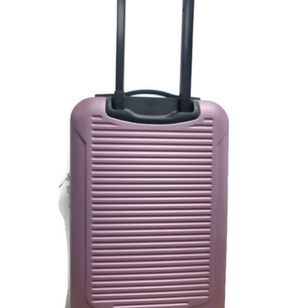 Tag Riverside 20" Carry-on Bag - Picture 2 of 6